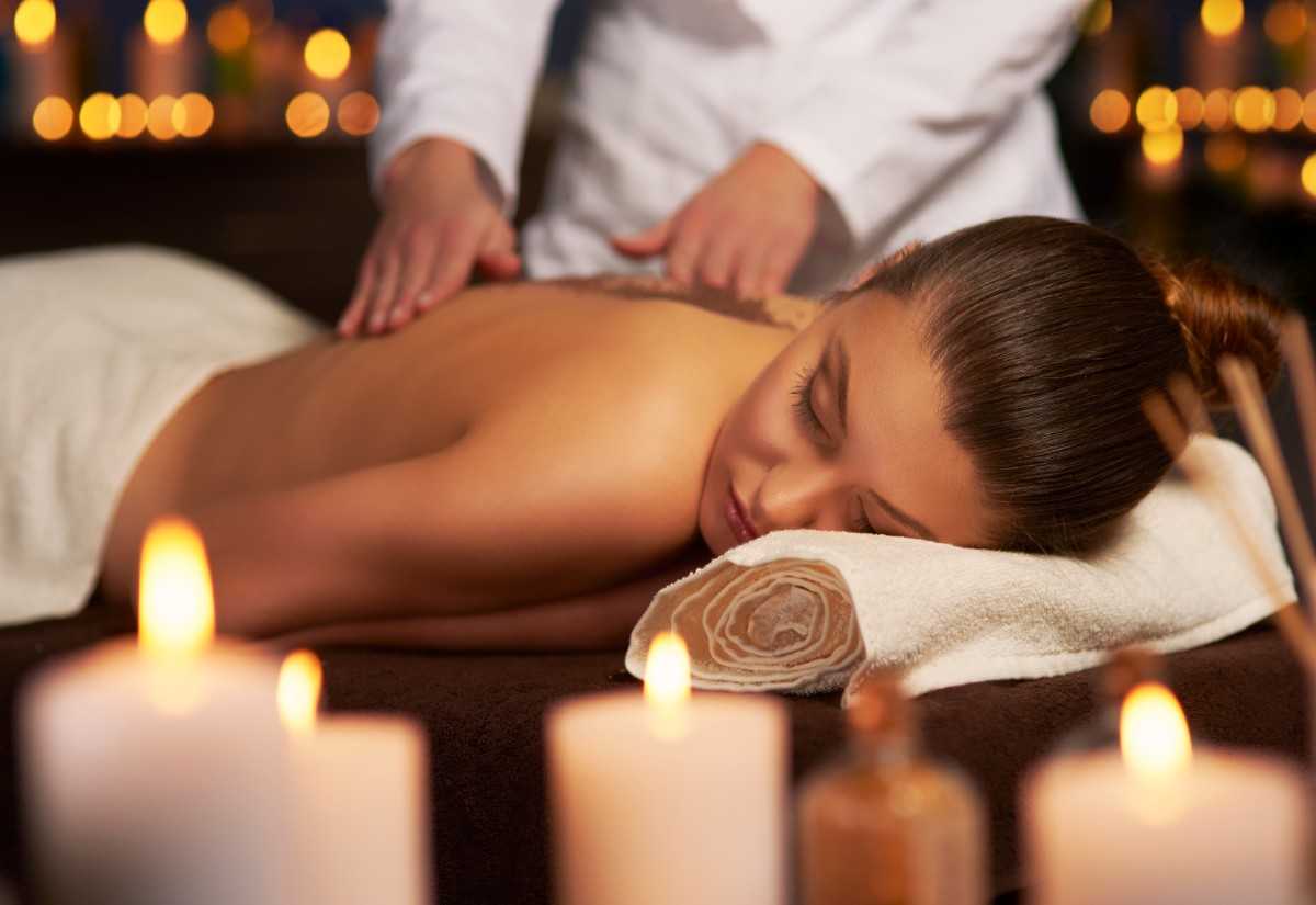 Professional therapist providing holistic spa services at Full Body Spa Massage